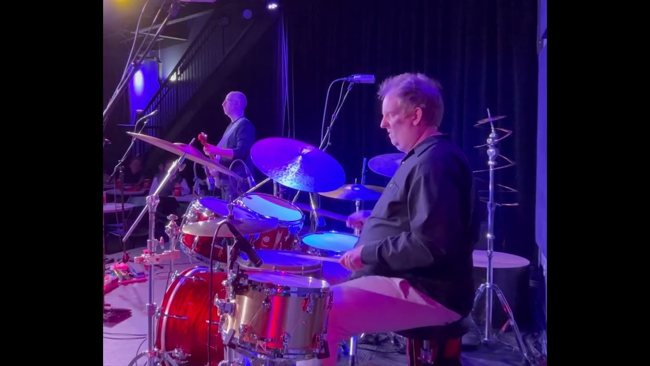 Oz Noy Trio “Steroids”