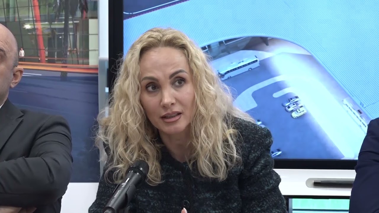 Aeroporti i Vlorës mbetet peng në gjykata.Konflikti mes dy kompanive aksionere të shoqërisë...