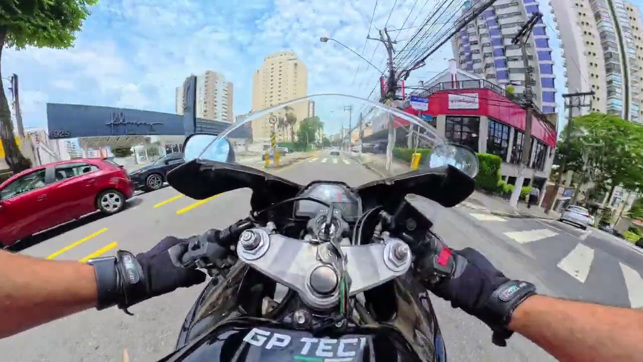 Aquele rolê na CBR 609 rr Chegou aqui já segue #moto #motorcycle  #motos #humor #inspirational 