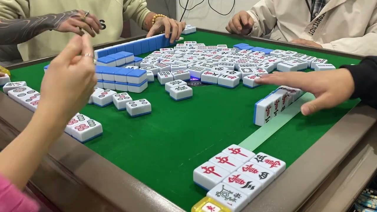 Mahjong388.廣東牌十番512有花有JP四回之一：高守過招，三英戰女布。 Lok Calvin叔 XXX Con仔