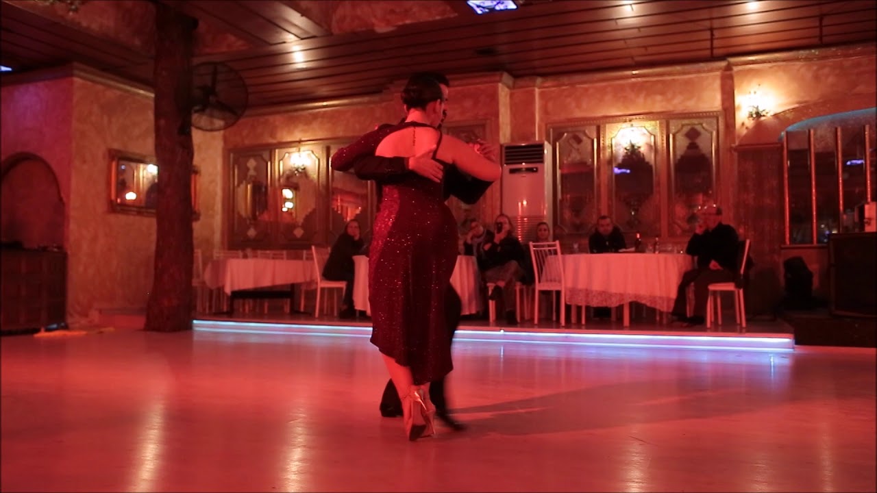 İzmir Tango Okulu - ATZ - Alejandro Beron & Ezgi &Ouml;m&uuml;riş İzmir Milonga35 Performance 3