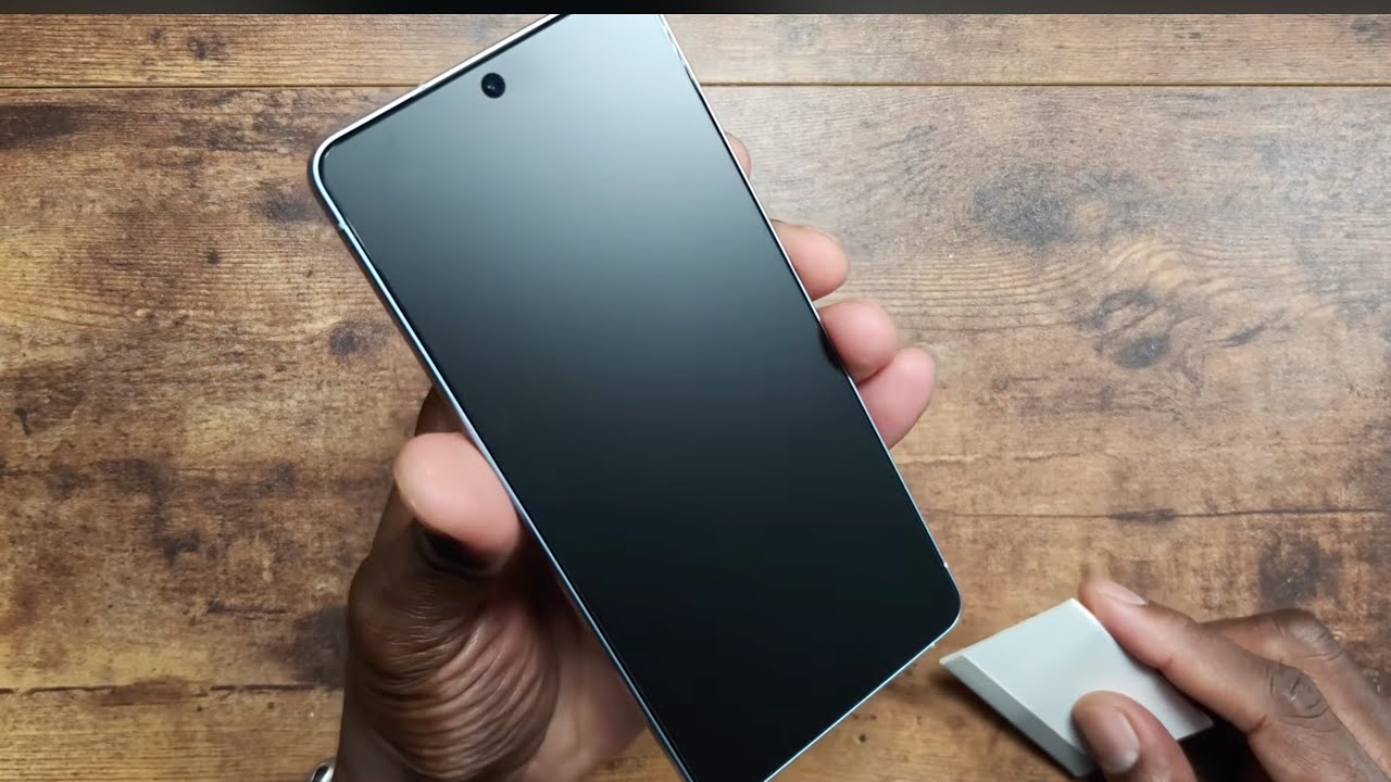 На Samsung Galaxy S26 Ultra установлено новое матовое закаленное стекло!