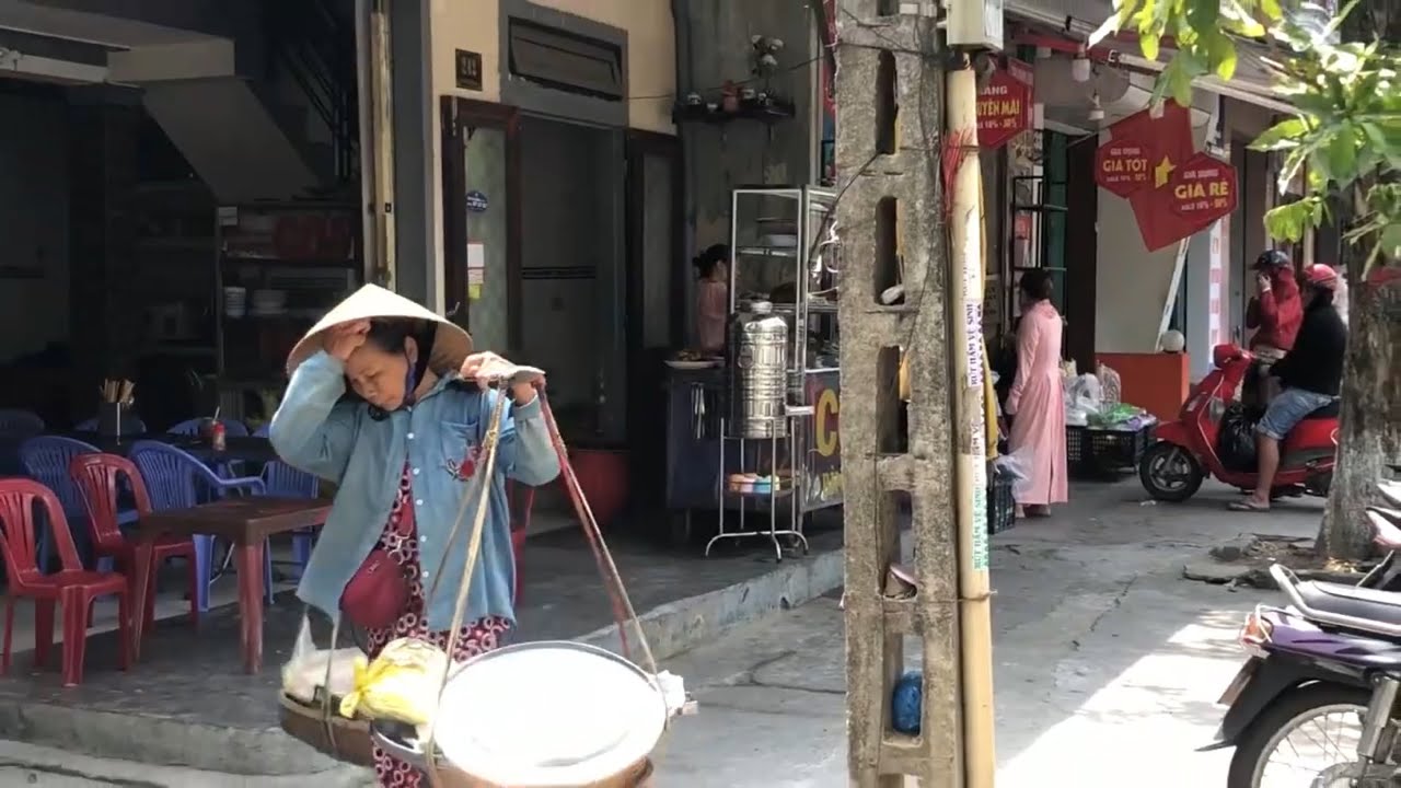 Đường Đinh Tiên Hoàng Huế trước khi giải tỏa nội thành