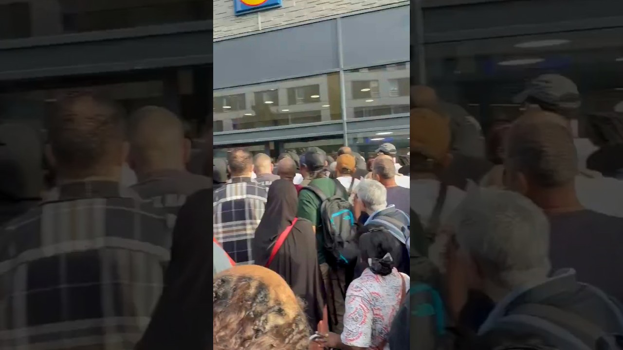 Crowds rush French supermarket as heatwave sparks air conditioner frenzy