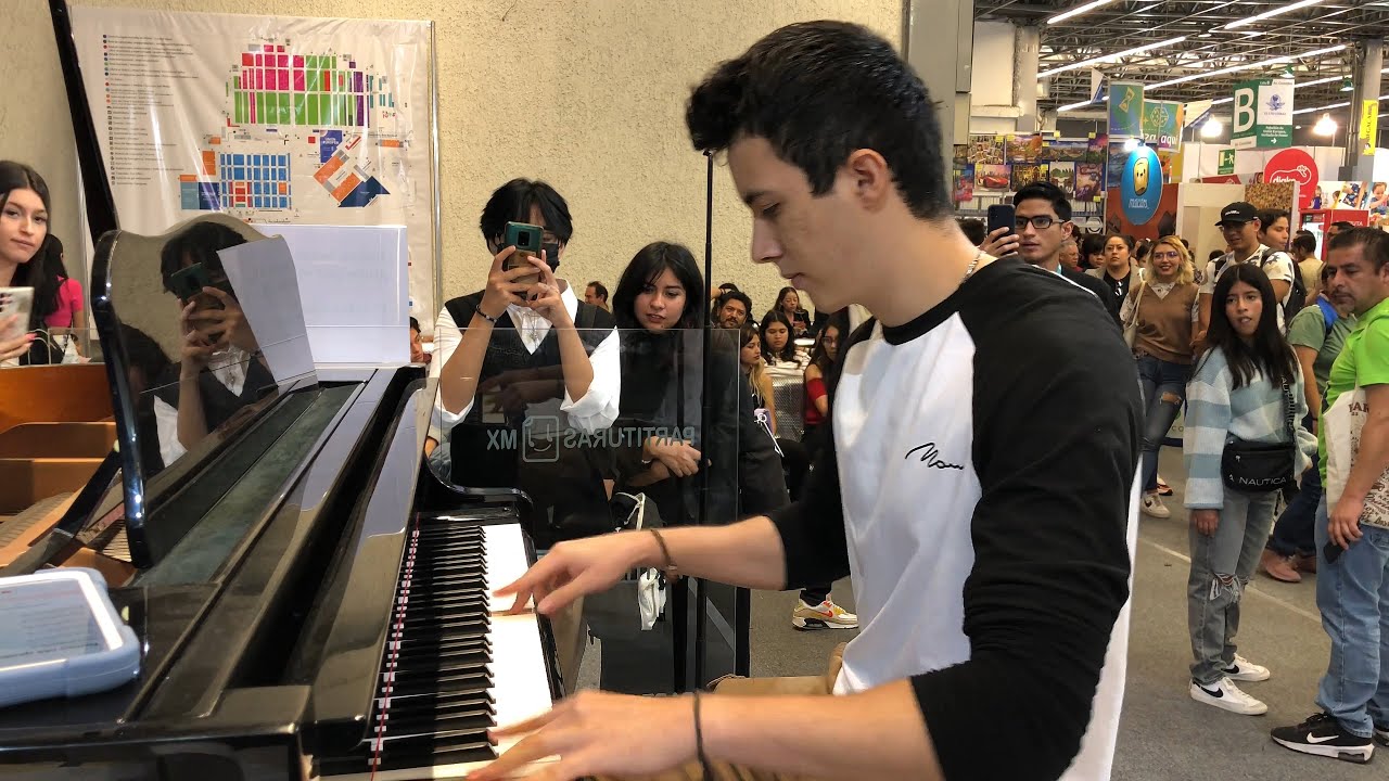 PIANO EN PUBLICO | Tocando *LA BIKINA* En Publico | La Bikina Piano Cover (Versión Raul Di Blasio)