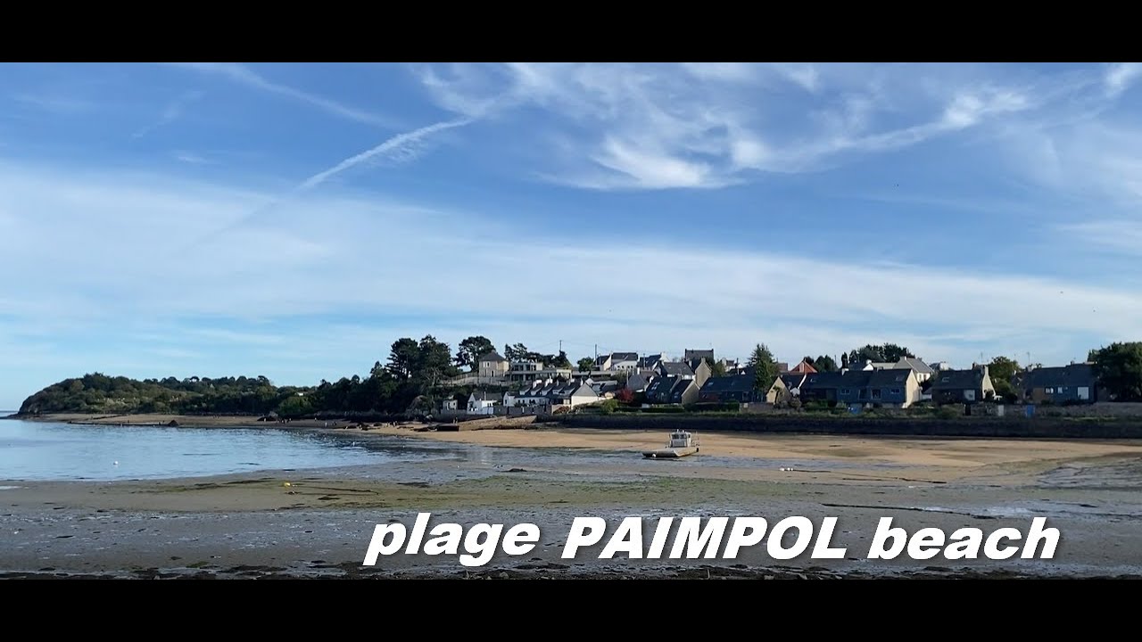 beach low tide- oyster boats come home  PAIMPOL regarder les bateaux ostr&eacute;icoles rentrer &agrave; la maison