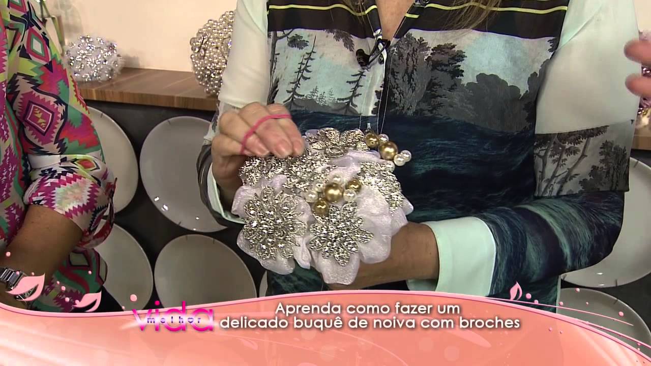 Aprenda como fazer um delicado buquê de noiva com broches
