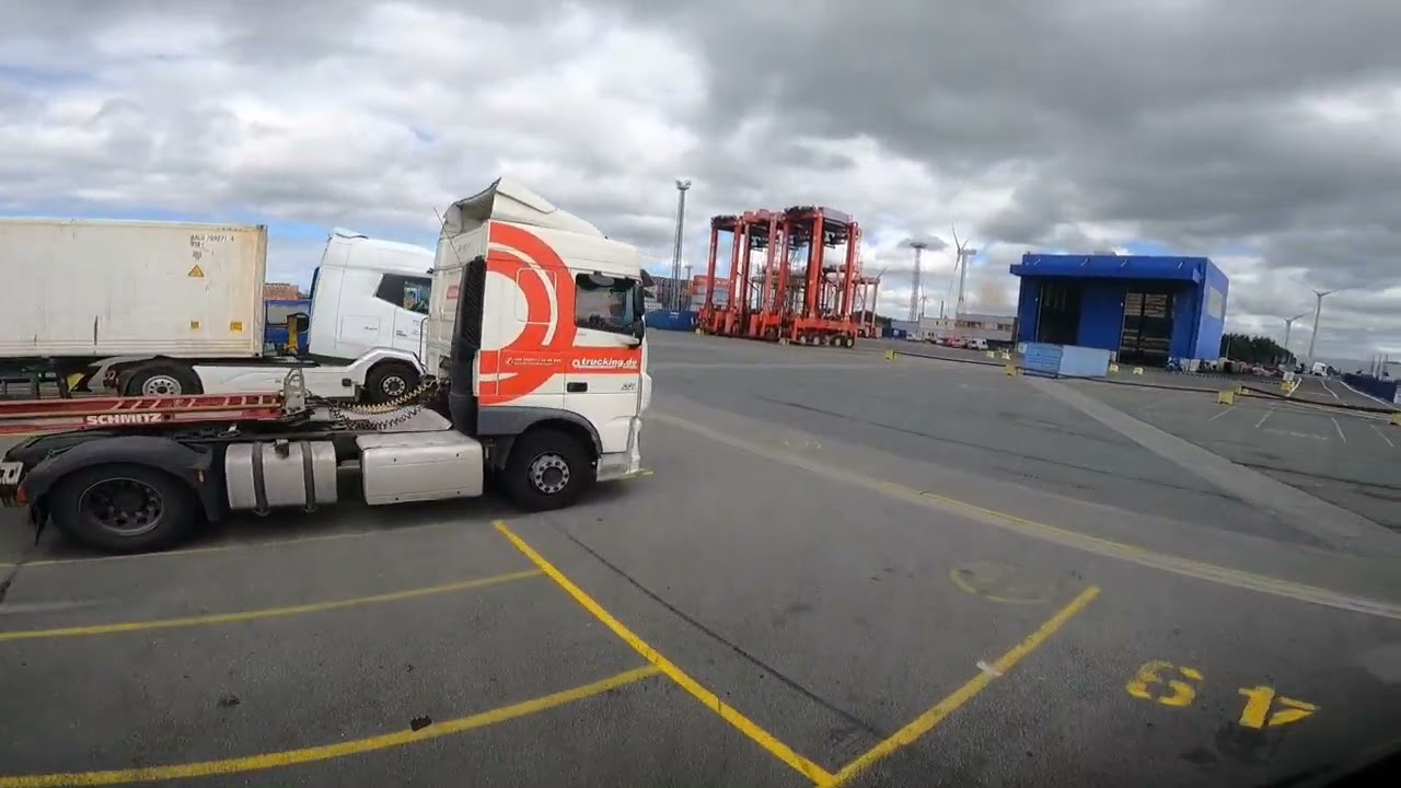 Eurogate si North Sea Terminal  Bremerhaven ( NTB) Terminale de containere maritime.  Semnat Massy..