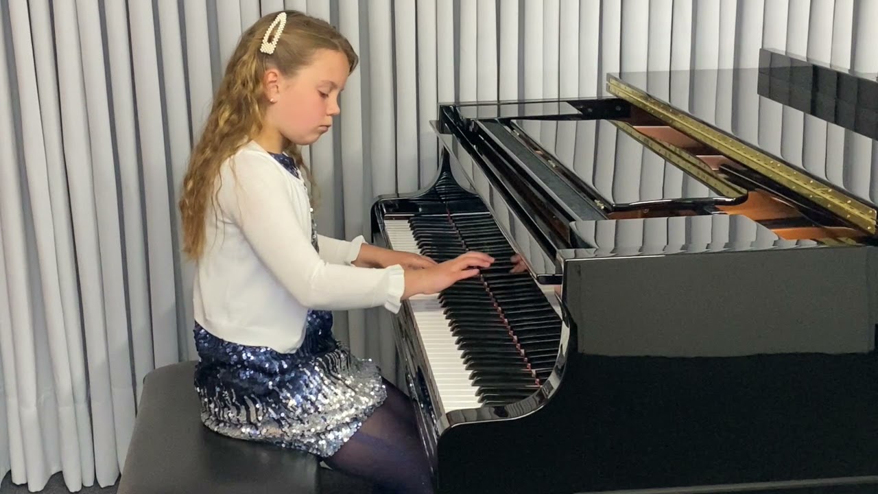 Etude Allegro by Yoshinao Nakada performed by Maria