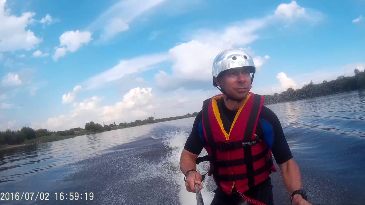 на сёрфе Powerski JetBord по Волге со скоростью 80 км/ч