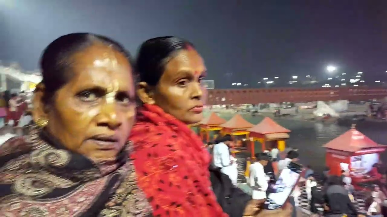 Horidharar গঙ্গার ওপর মন্দিরের ভিডিও