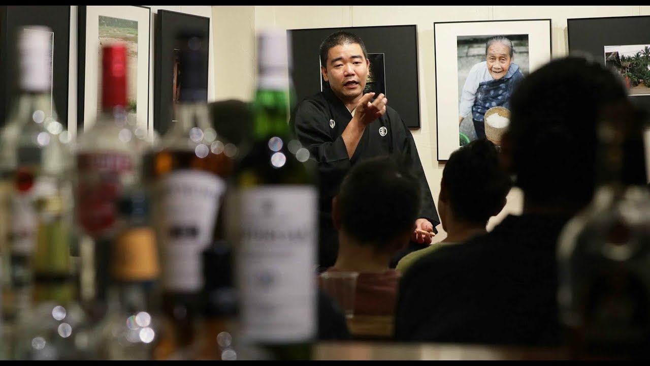 バーで落語会=立川笑二さん