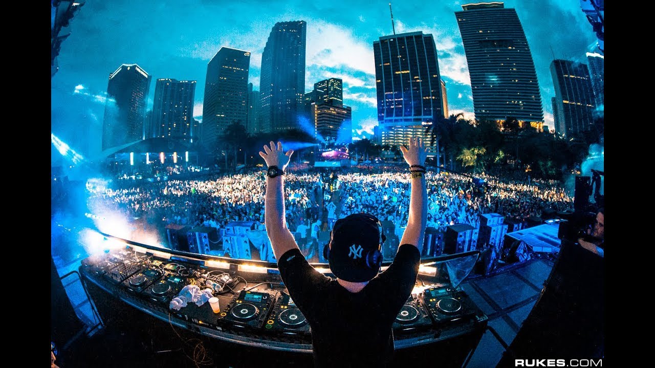 Pryda - Allein (LIVE @ UMF 2013)