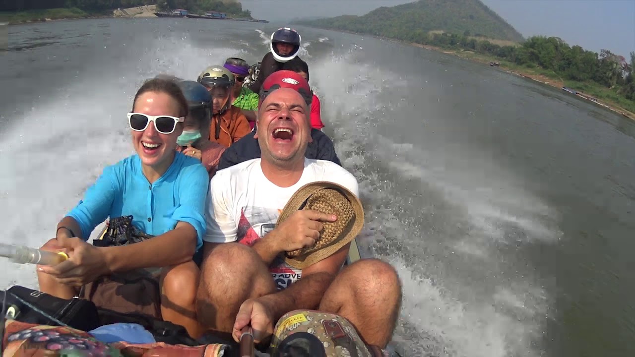 Fast boat trip Laos to Thailand