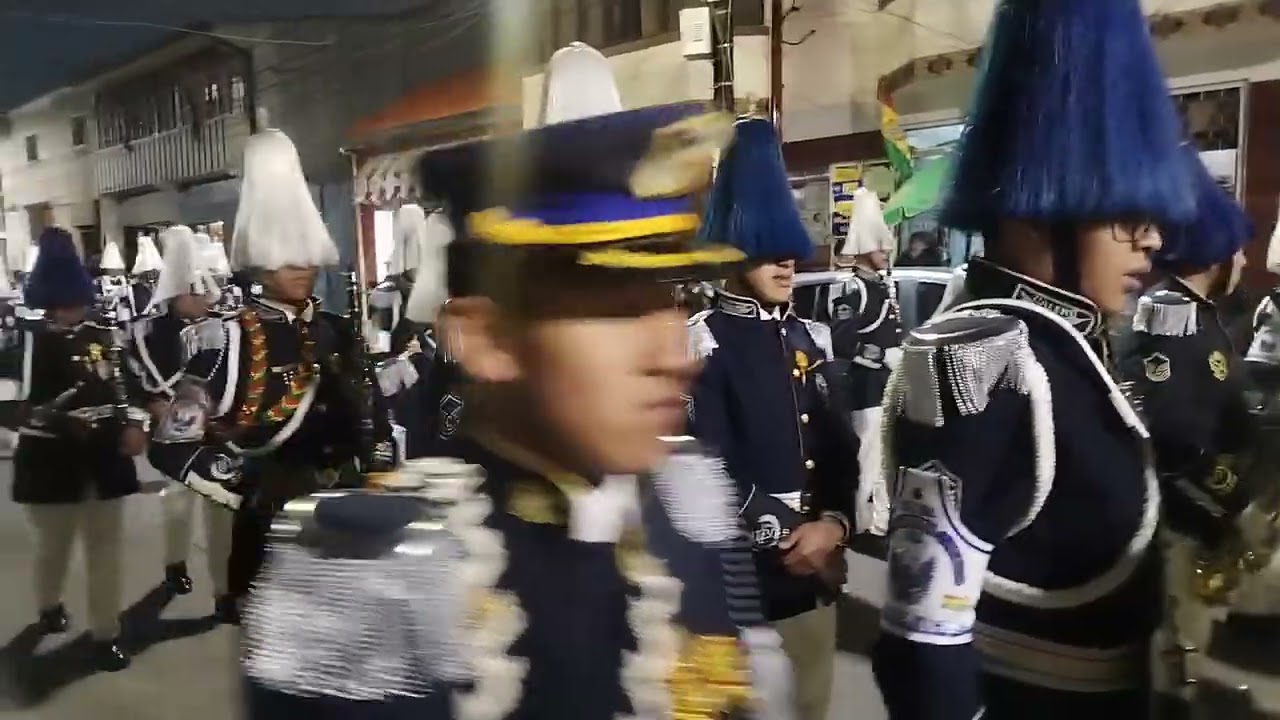 COLEGIO CALERO FUSION BICENTENARIO POTOSÍ - BOLIVIA 