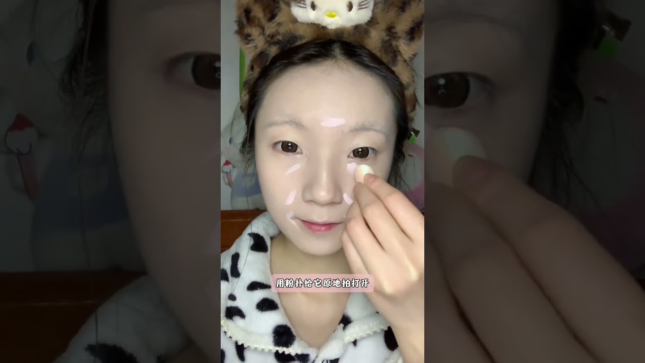 Energetic Melon Makeup Guru: Mastering Basics for Beginners