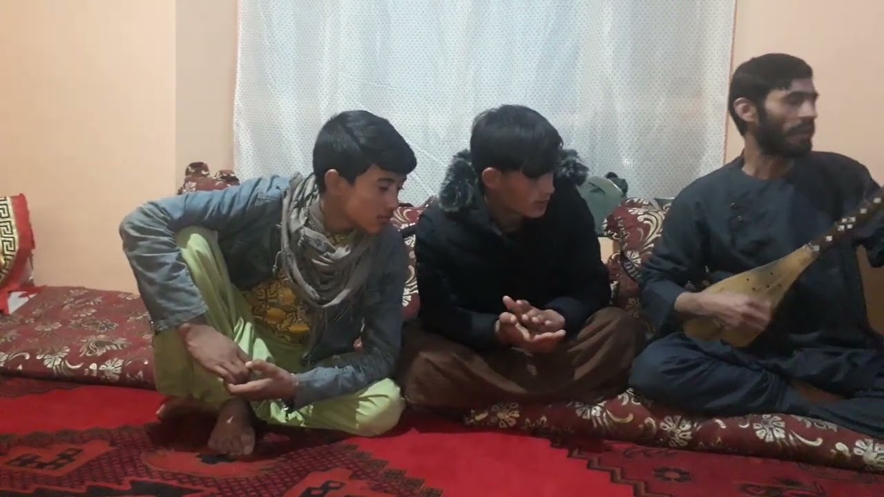 خواندن محلی شاد از استاد عید محمد سعیدی همرای پدرش سید محمد محمدی و برادر کوچکش فرید احمد سعیدی
