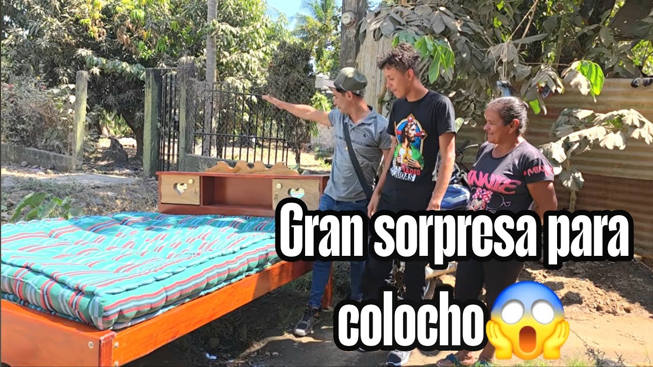 El colocho emocionado recibió esta gran bendición una cama nueva para el y su mama😱