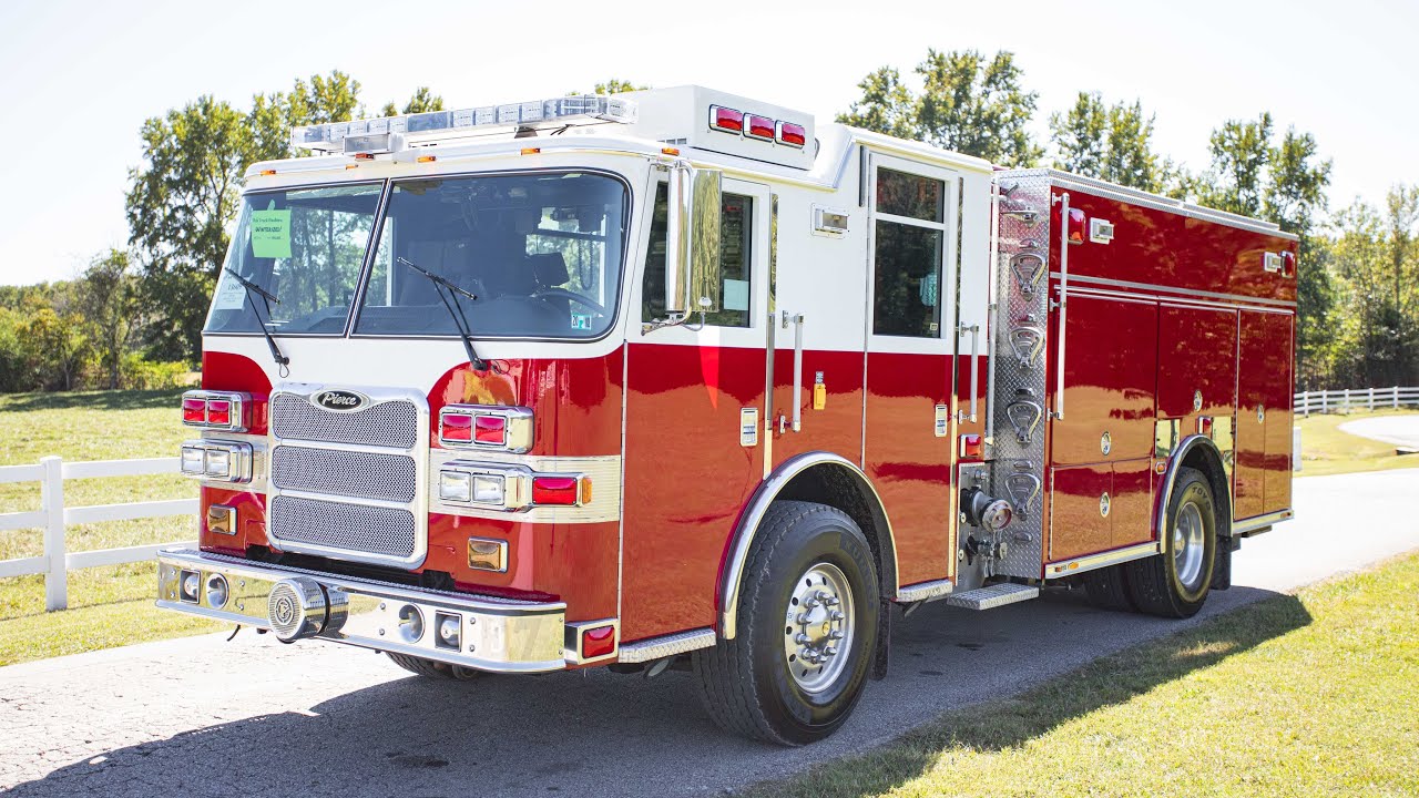13609 - 2009 Pierce Arrow XT PUC Rescue Pumper