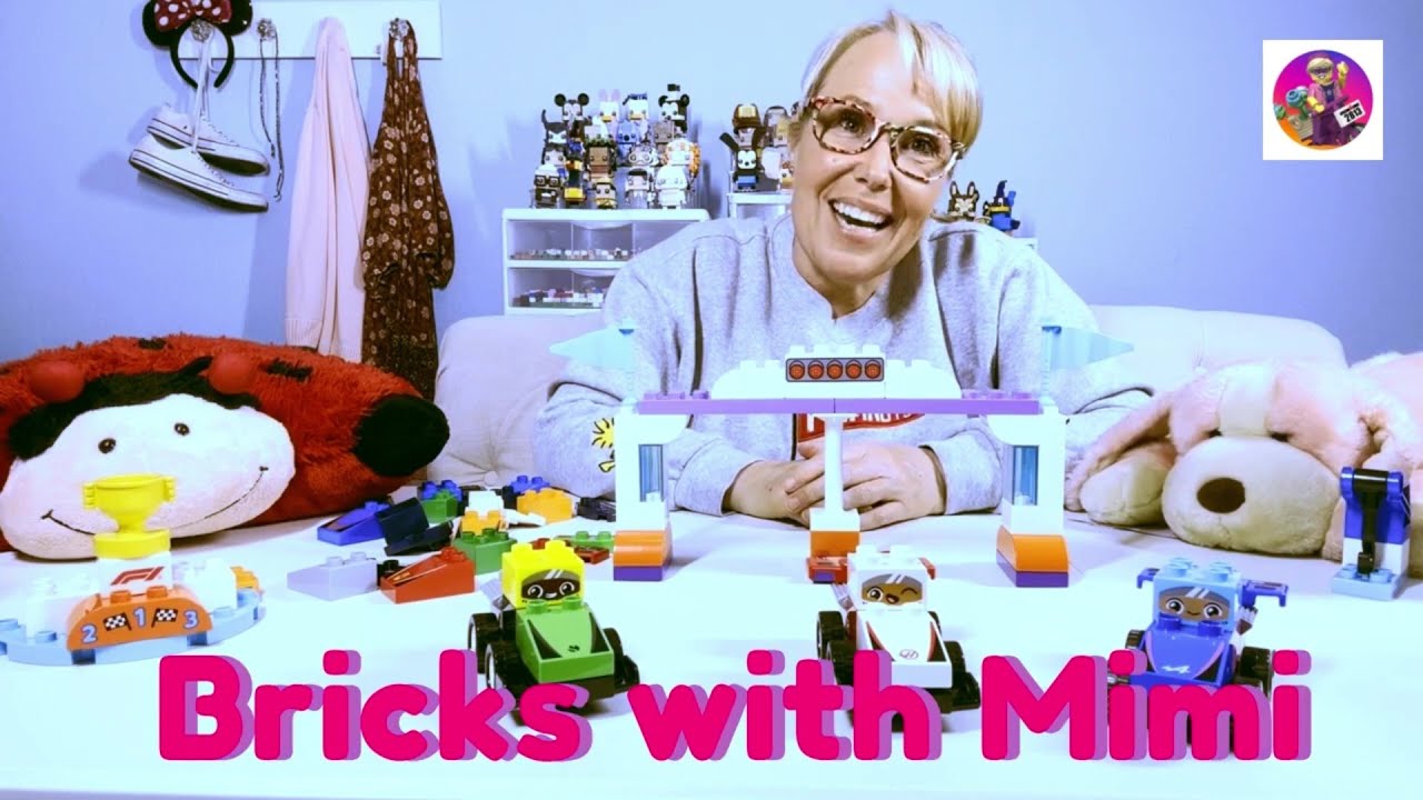 Mimi Plays: LEGO Duplo F1 Team Racing Cars & Drivers