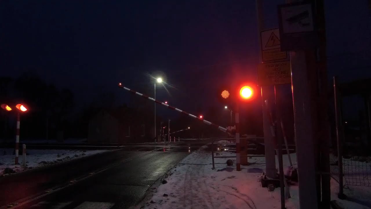 [4K] Przejazd kolejowy #Babice #5 / #Oświęcim ul.Grunwaldzka   , Polish Railroad crossing, 踏み切りポーランド