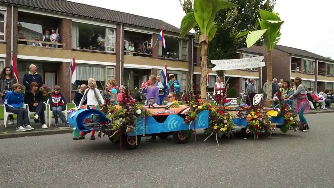 Bloemencorso Roelofarendsveen 2013