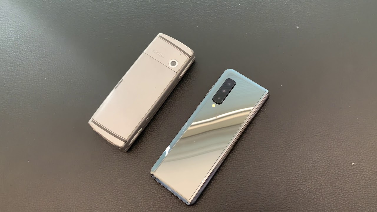 Progression of flip phone technology | 2020 Samsung Galaxy Fold Vs. 2004 Nokia 9500