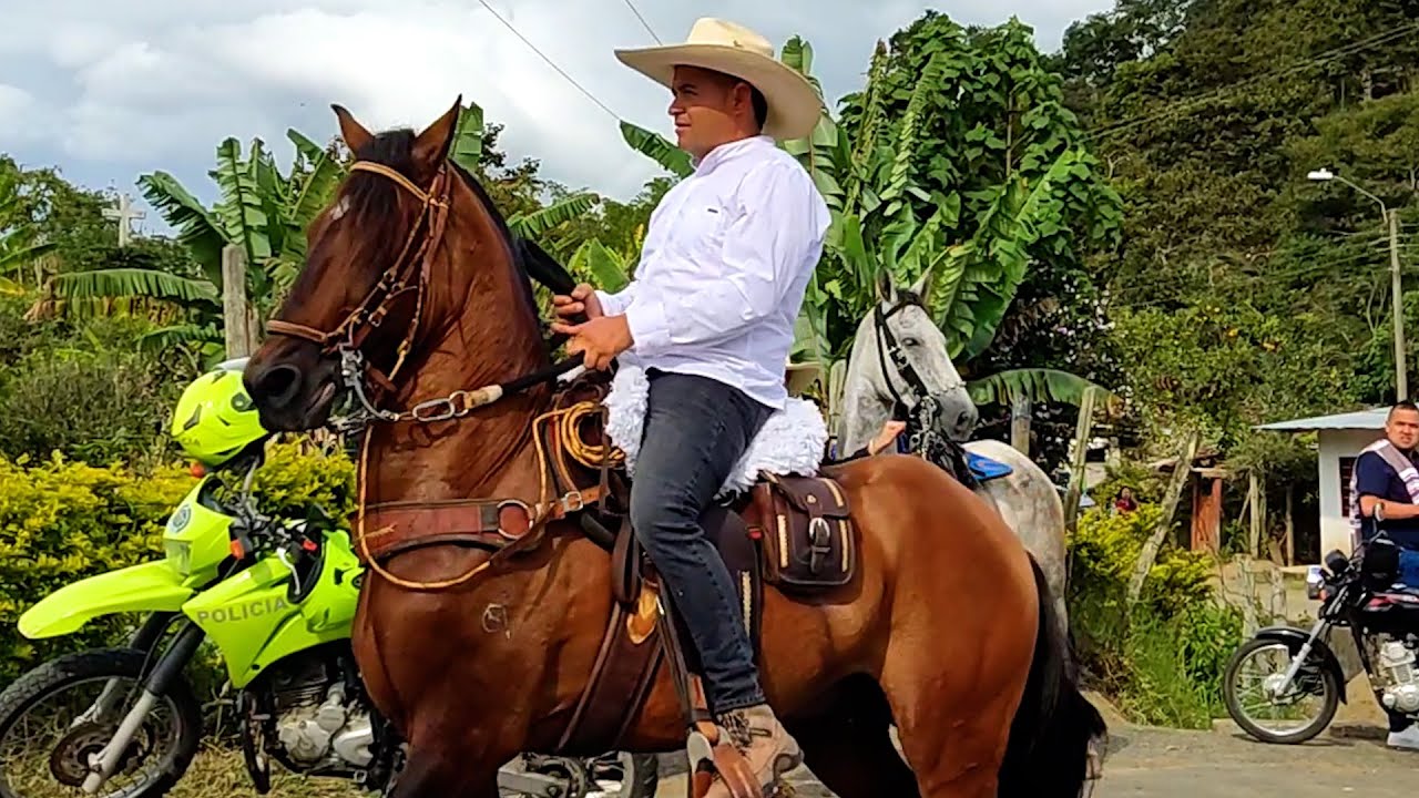 Cabalgata en VERSALLES VALLE, Fiestas Aniversarias de la NEBLINA 2023