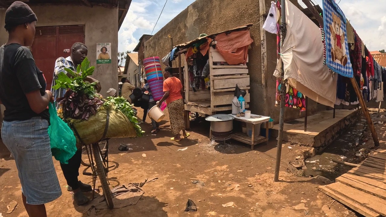 Inside Africa's Humble Local Community In 🌍 UGANDA🇺🇬