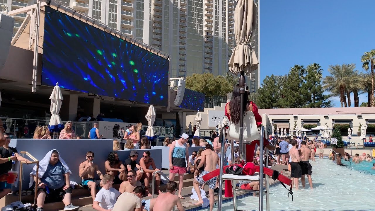 Wet Republic Ultra Pool | Las Vegas Pool Party