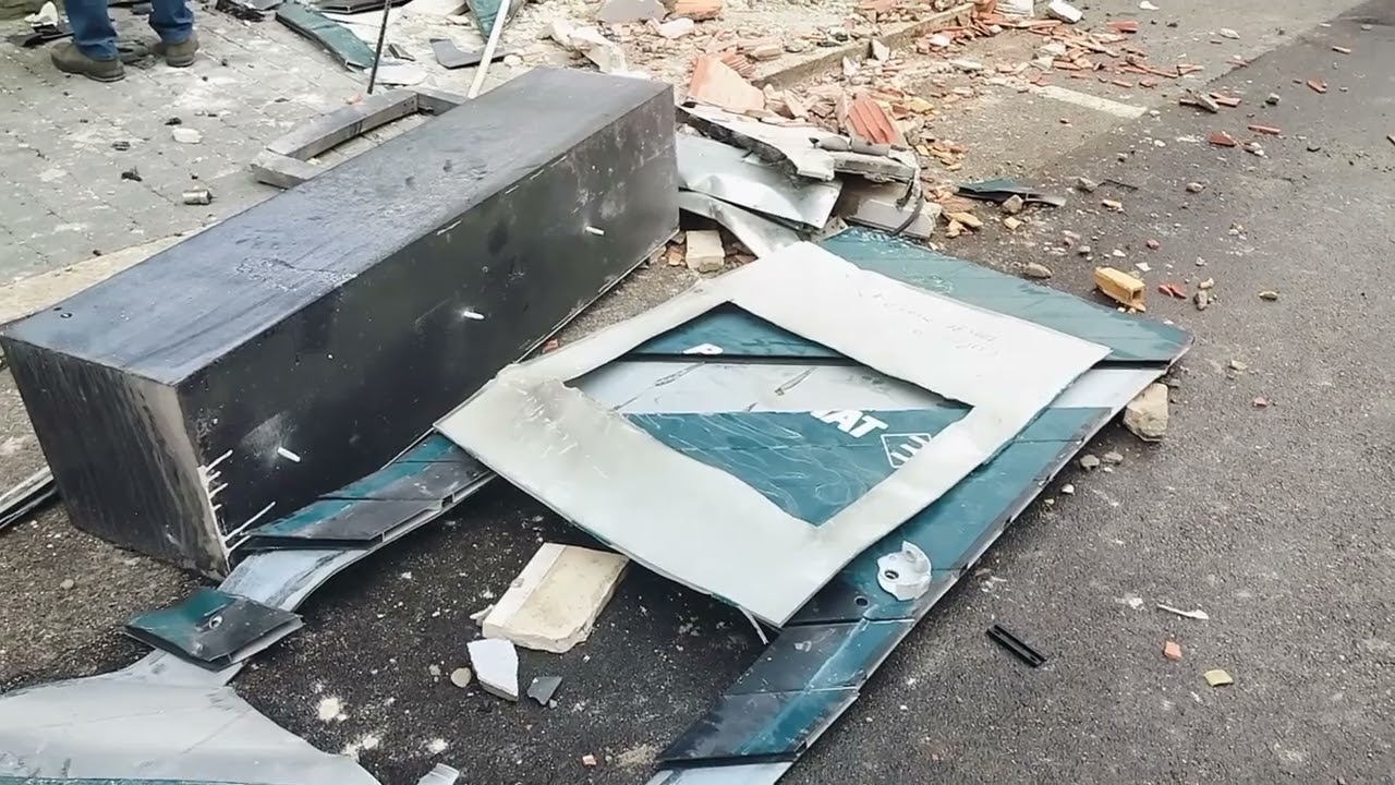 Cupello: malviventi fanno esplodere il bancomat al centro del paese - 28/03/2026