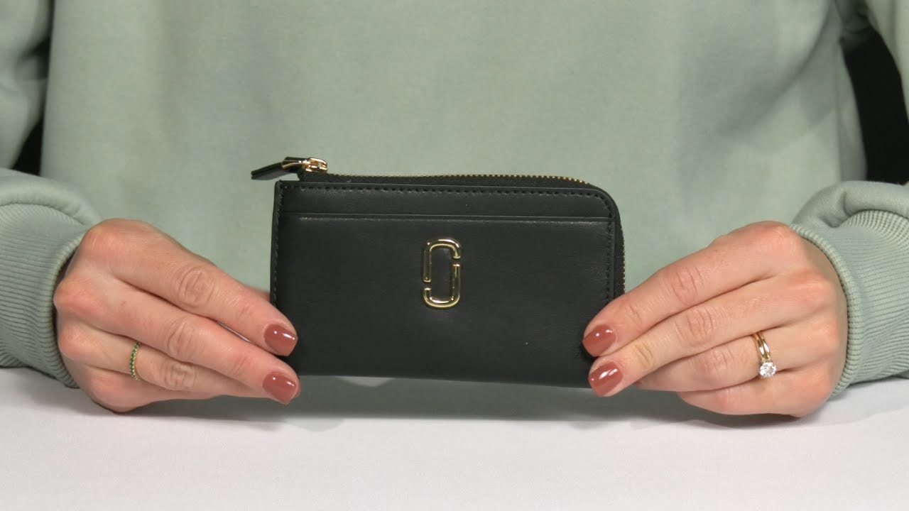 Marc Jacobs The J Marc Top Zip Multi Wallet SKU: 9922612