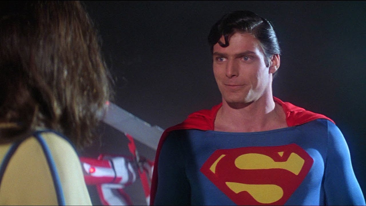 Superman (Richard Donner, 1979) - Escena del helic&oacute;ptero (primera aparici&oacute;n p&uacute;blica de Superman)