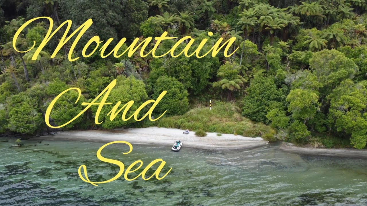 Between the Mountain and the Sea in the South Pacific, the beauti of New Zealand. 