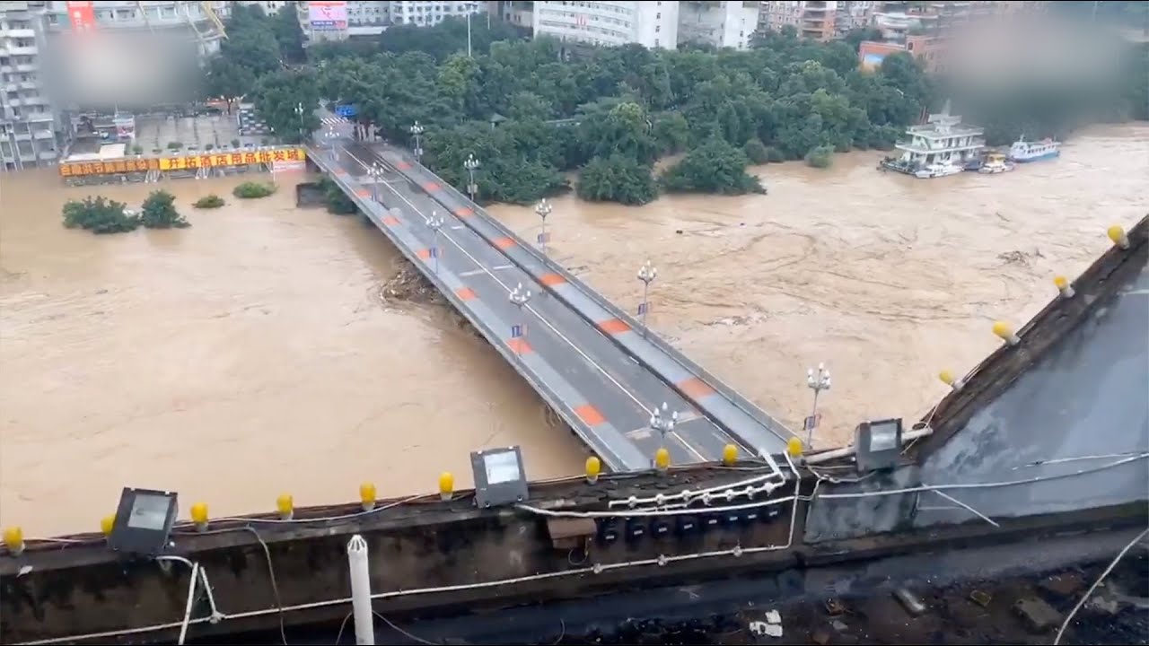Red alert released after heavy rain triggers floods in Chongqing