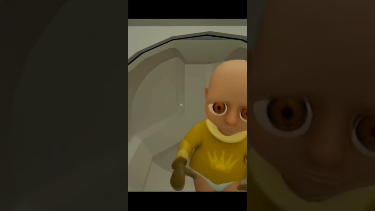 كيف تعامل الطفل المسكون ؟! 🤔 | لعبة #thebabyinyellow  #تحشيش  😂 #babyshorts #مضحك #العاب #ترند