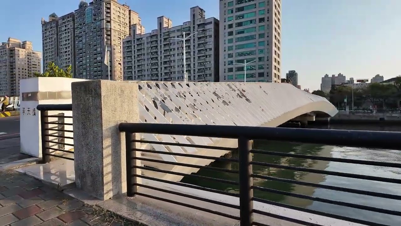 WALKING ALONG THE YANSHUI RIVER IN TAINAN