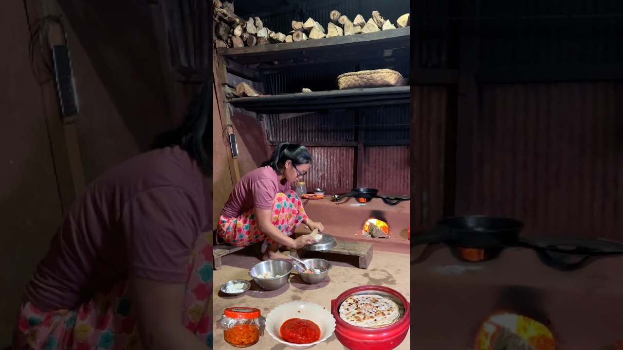 village style cooking aloo paratha||nepali village kitchen darjeeling 