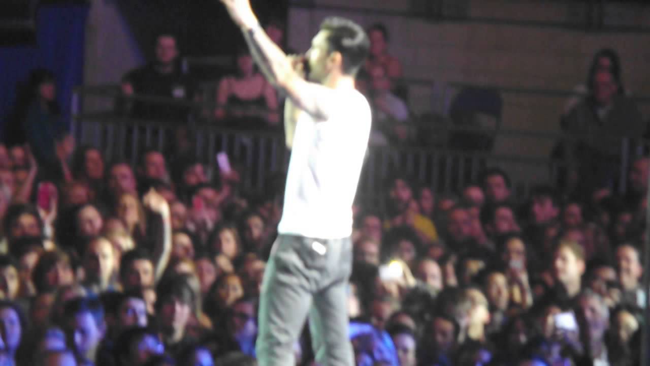 Maroon 5 - She Will Be Loved Live London O2 10/1/14