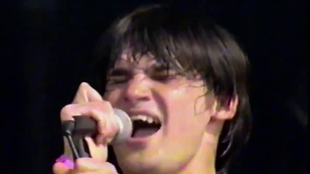 Trail of dead live at Reading Festival 2001