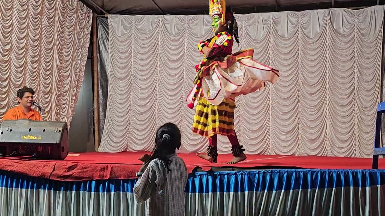 Ottan thullal by Aradhya Balan //@AryaDance-gm please like and subscribe //
