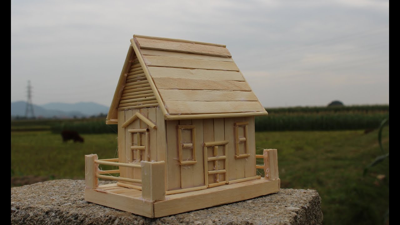 Comment faire une maison en utilisant des bâtons de popsicle