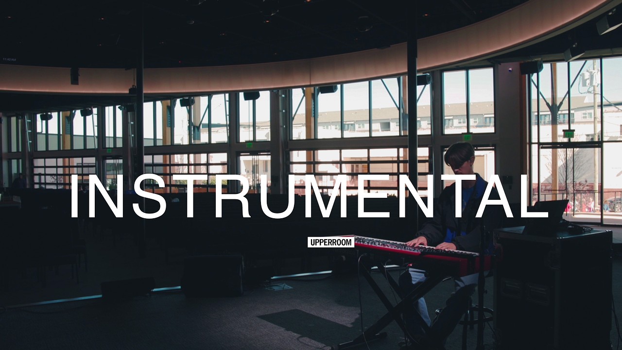 UPPERROOM Thursday Set