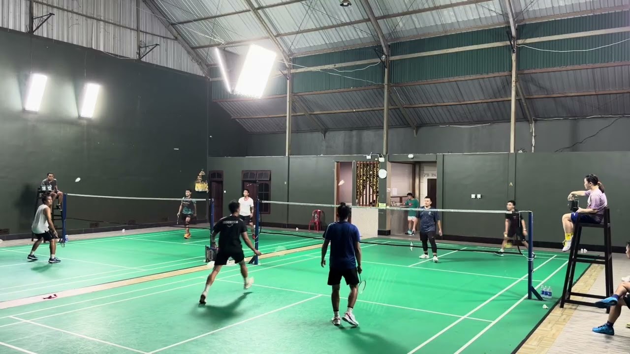 Anas & andi vs siddik & erlangga fun match reborn badminton club