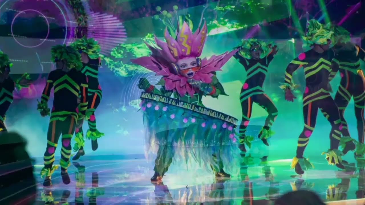 Vitória Régia - Something Gotta a Hold On Me/Sentou e gostou/Bang Bang 2° episódio Estreia 2