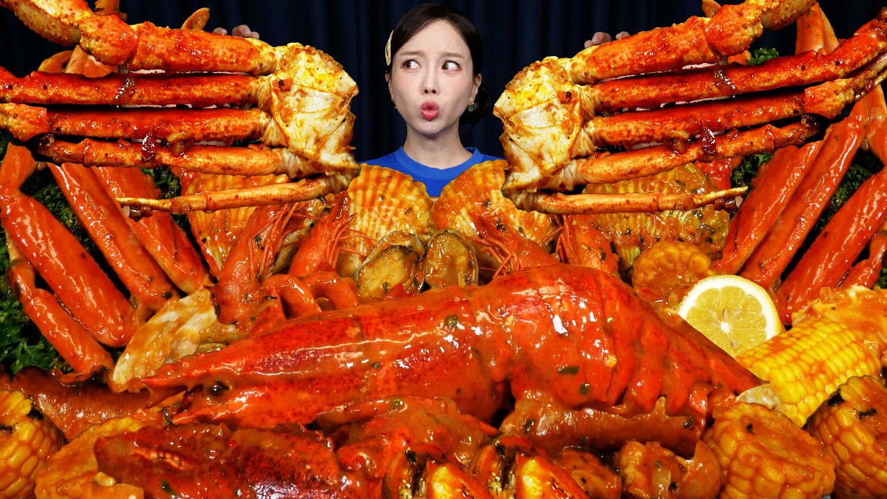 [Mukbang ASMR] Giant CRAB LEGS 🦀 Spicy Curry Seafood Boil & Sausages Recipe Ssoyoung
