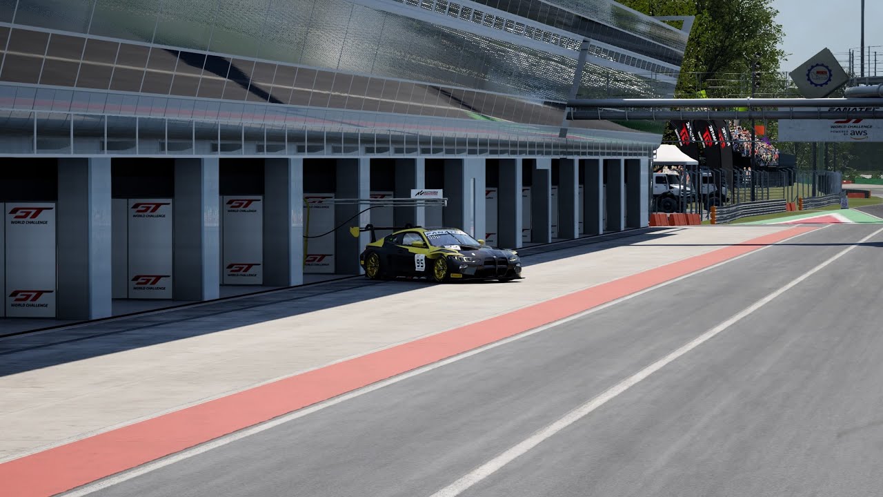 Monza Dogfight