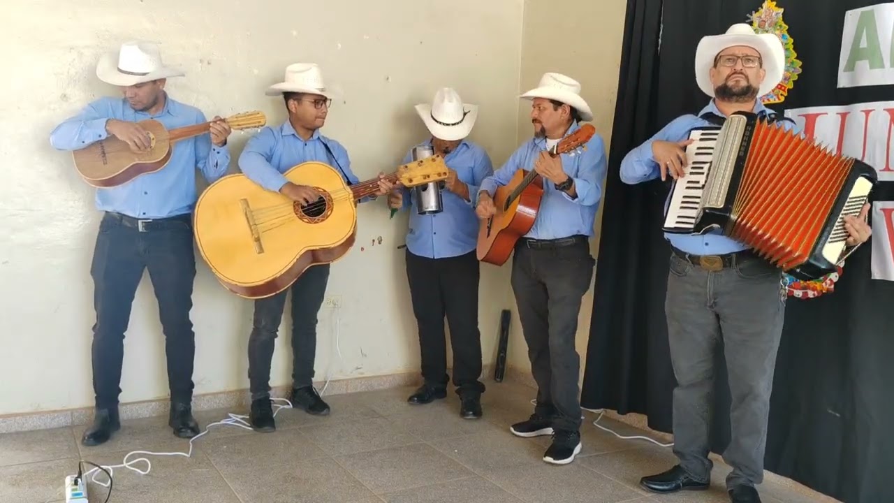 El Calabaceado - Conjunto Musical Catrachos Del SUR 