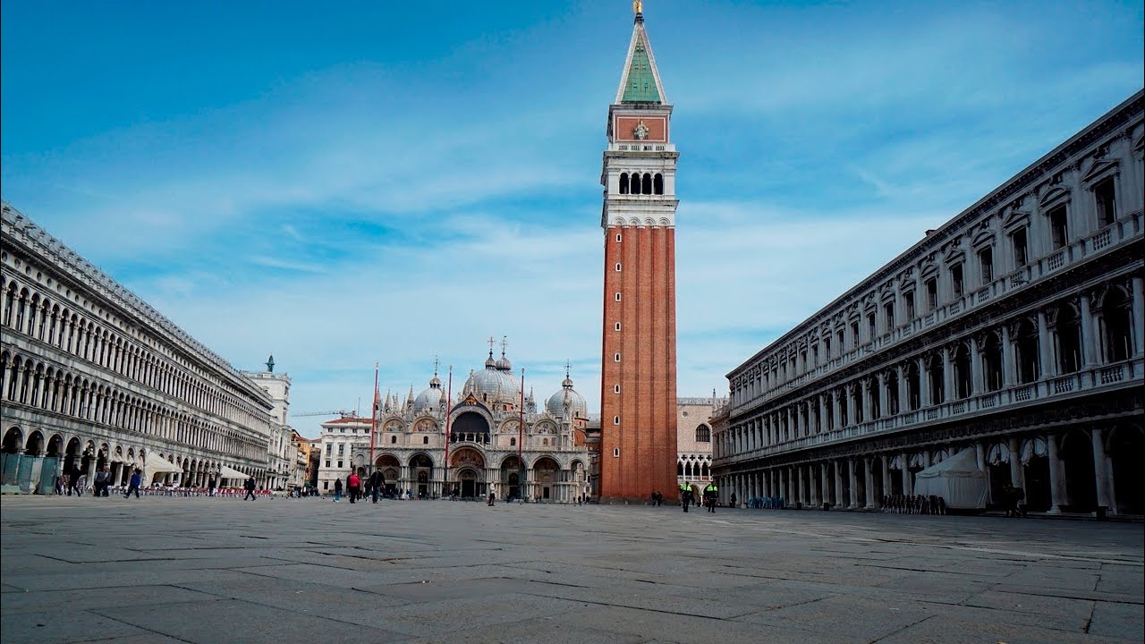 Fed govt to review Italy travel bans after total lockdown
