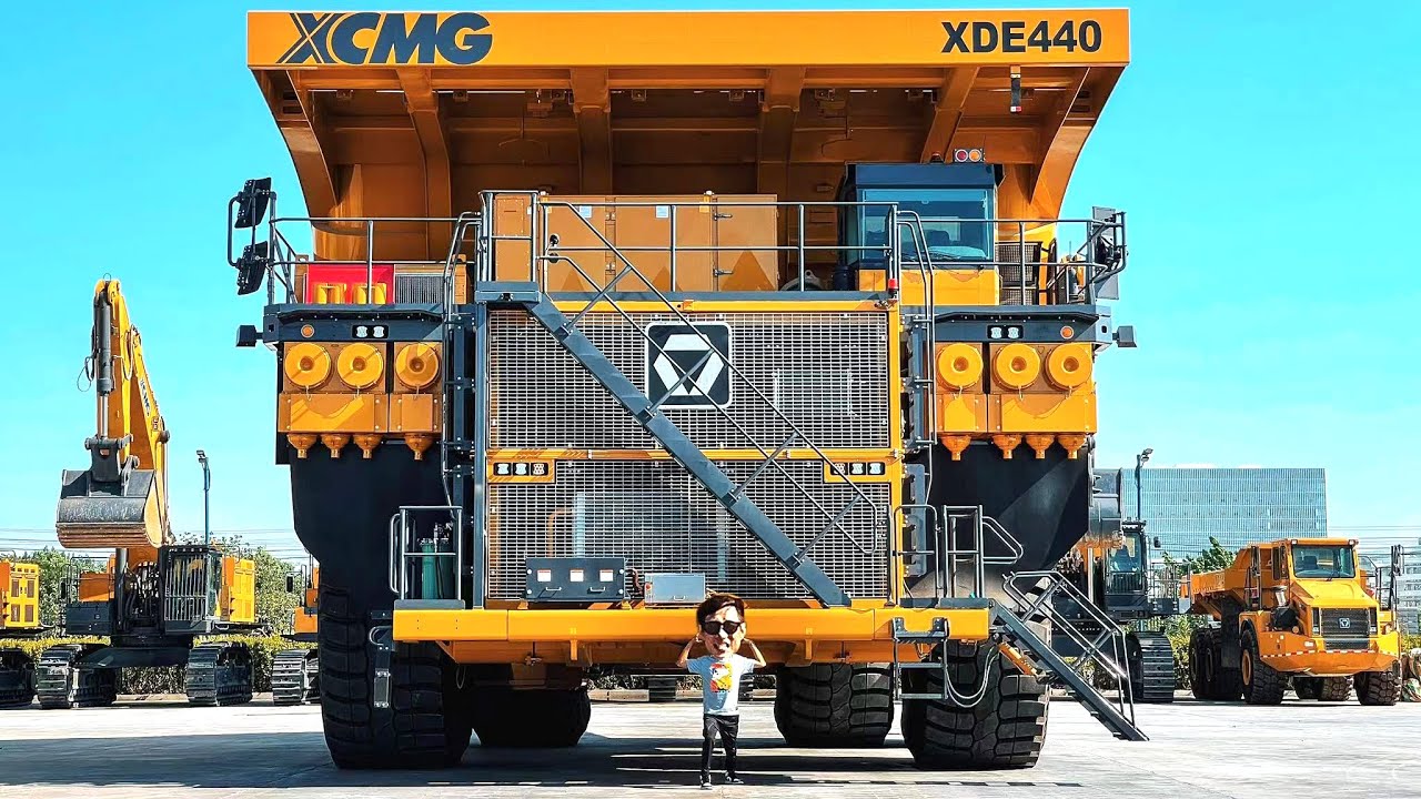 YouTube最全测评？我开上了全球最大的中国车——XDE440【袁启聪车评】